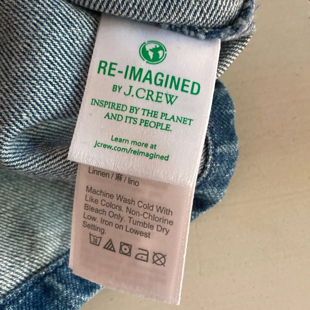 New with Tag: J Crew Squareneck Chambray Top. Size Medium - Picture 10 of 12